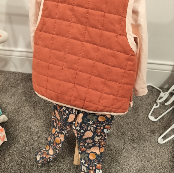 Tahari 3 piece set - Picture 2 of 4